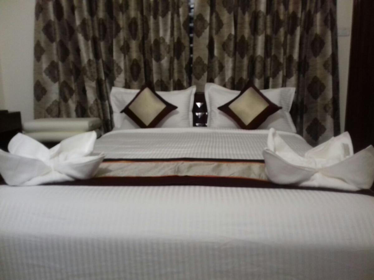 Iris Comfort Inn Chennai Zewnętrze zdjęcie