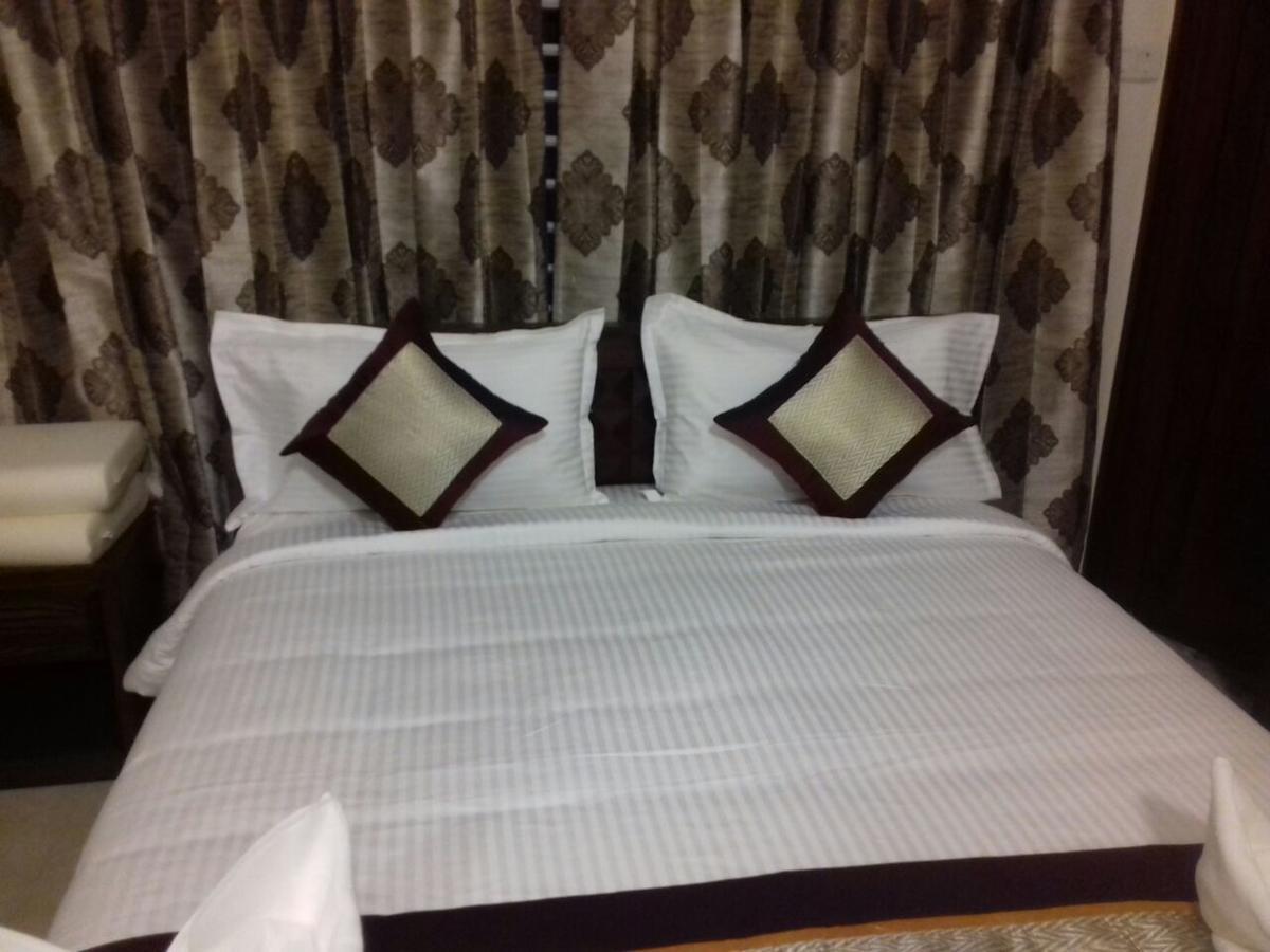 Iris Comfort Inn Chennai Zewnętrze zdjęcie