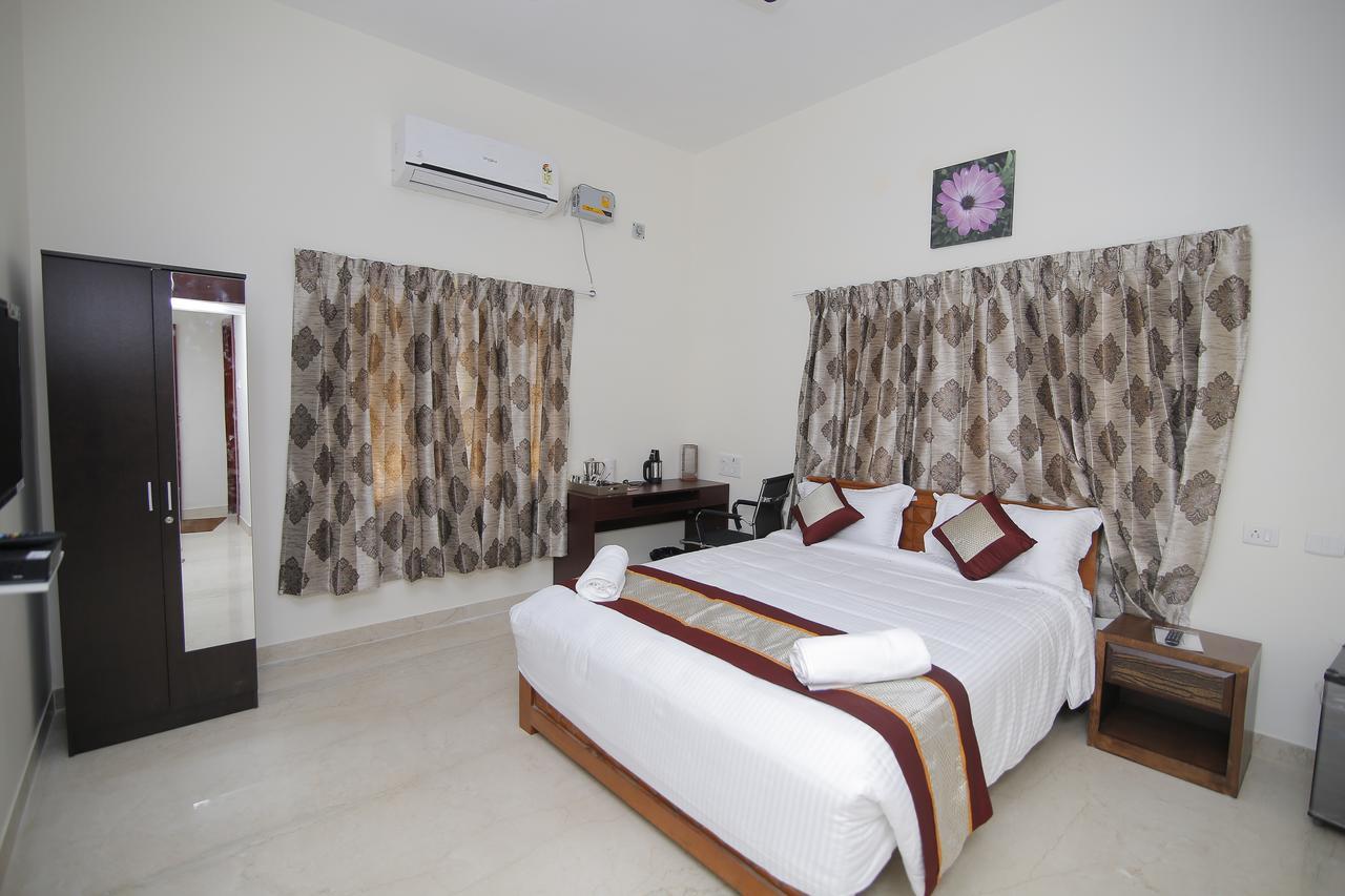 Iris Comfort Inn Chennai Zewnętrze zdjęcie
